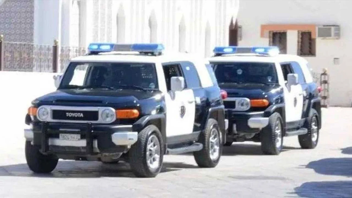 ضبط مواطنة و3 مقيمين بالرياض يستدرجون عاملات منزليات لتشغيلهن لدى الغير