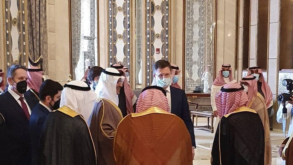 روسيا: وضعنا مع السعودية خططًا بشأن سوق النفط بعد انتهاء جائحة كورونا