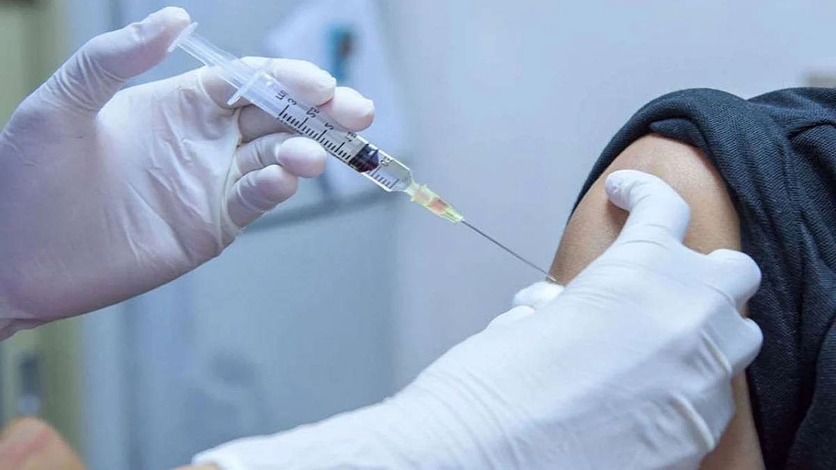 الصحة: لقاح كورونا أهم وسيلة لإيقاف الفيروس.. وسيجعل كوفيد-19 من الماضي