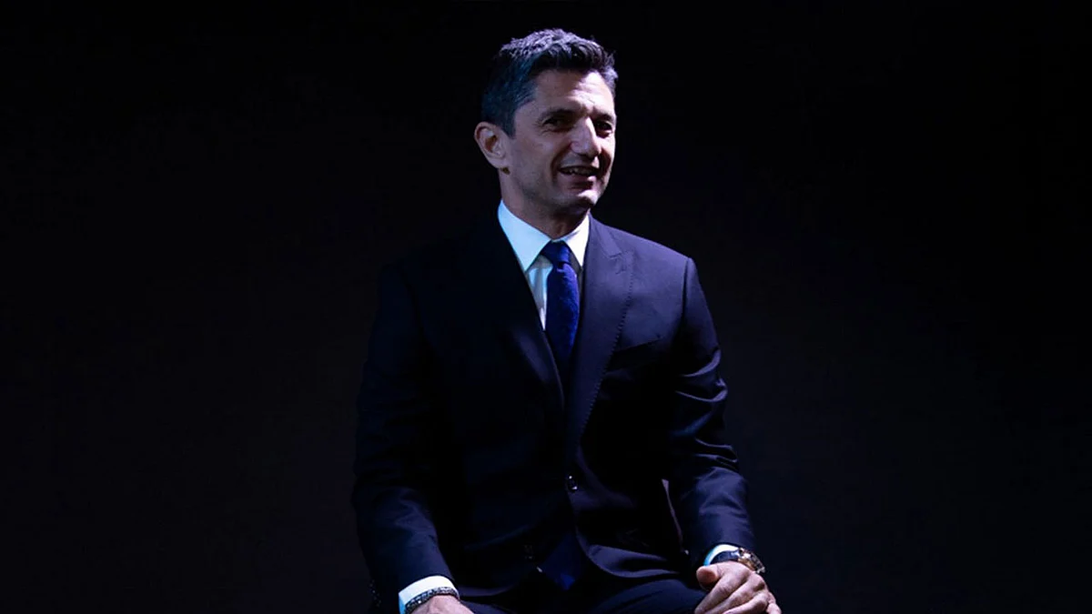 لوشيسكو أفضل مدرب روماني في 2020
