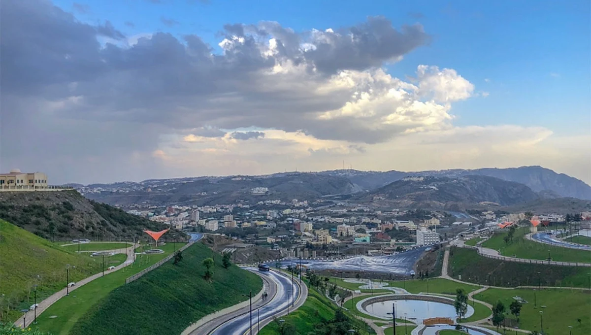 الأرصاد: انخفاض درجات الحرارة غدًا بعدد من المناطق