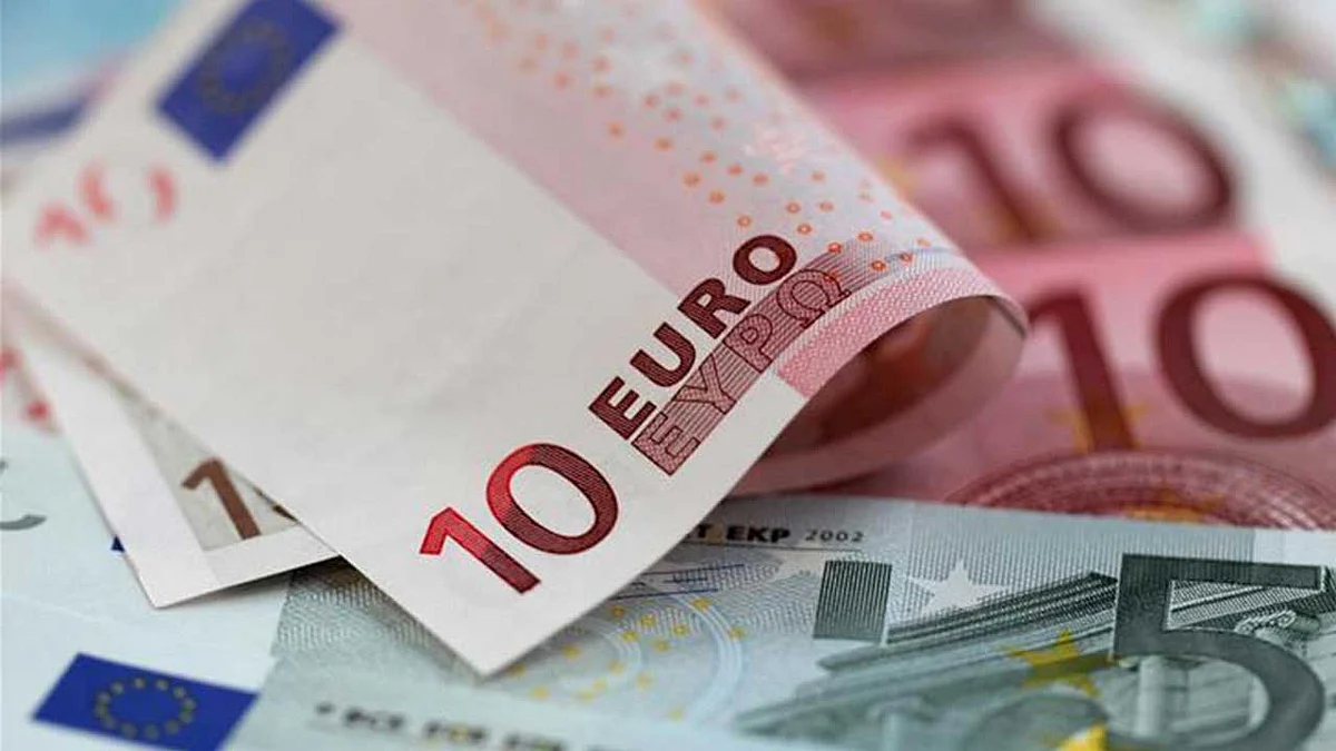 اليورو يسجِّل أعلى مستوى أمام الدولار في أكثر من عامين