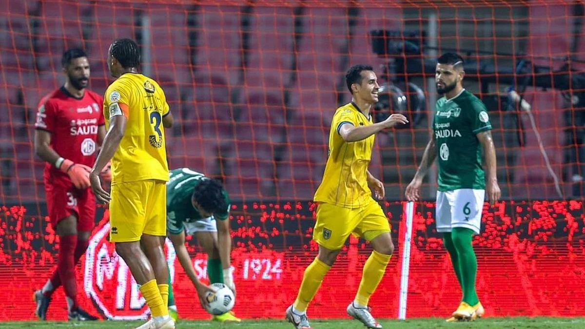 التعاون يلقن الأهلي درسًا قاسيًا ويحرمه من اعتلاء صدارة الدوري