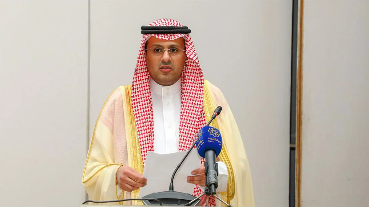 رئيس «الطيران المدني» بعد تلقيه لقاح كورونا: القيادة أثبتت أن الإنسان أولًا