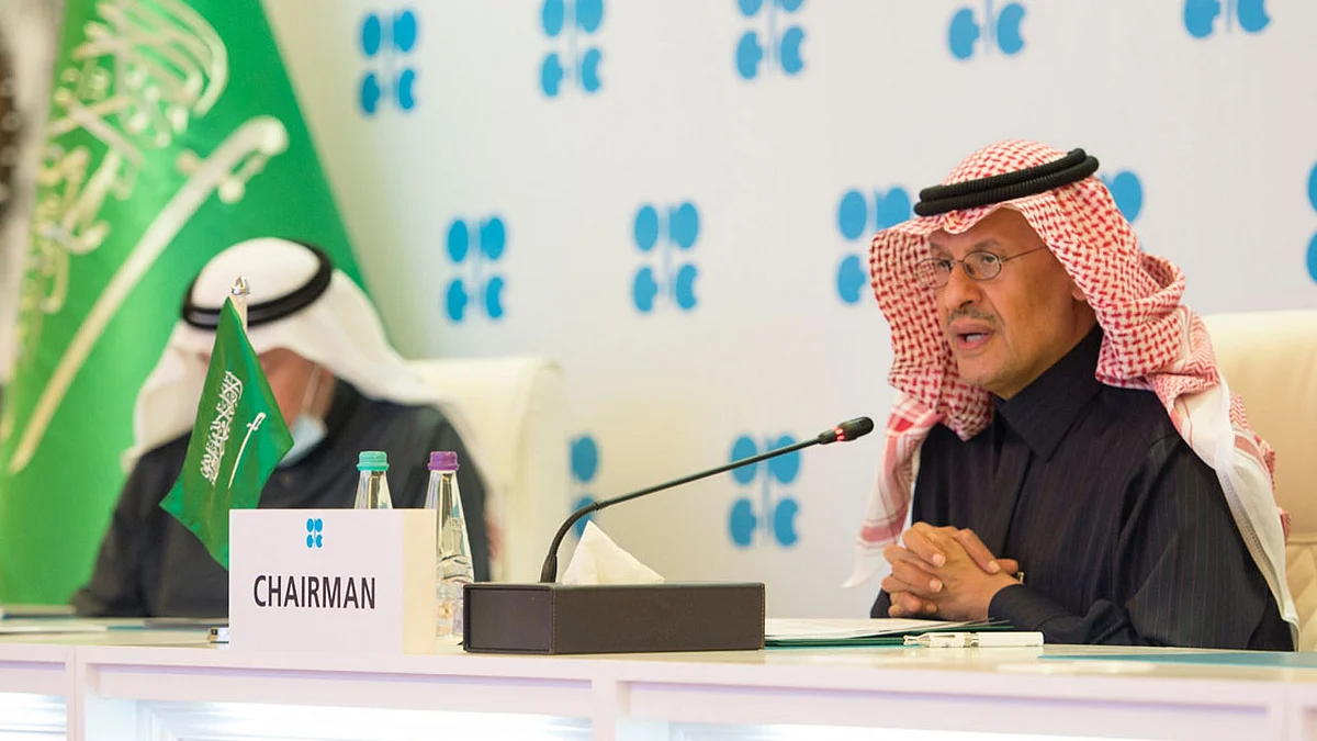 «قرار سعودي» يقفز بأسعار النفط 5%.. والخام الأمريكي فوق الـ50 دولارًا