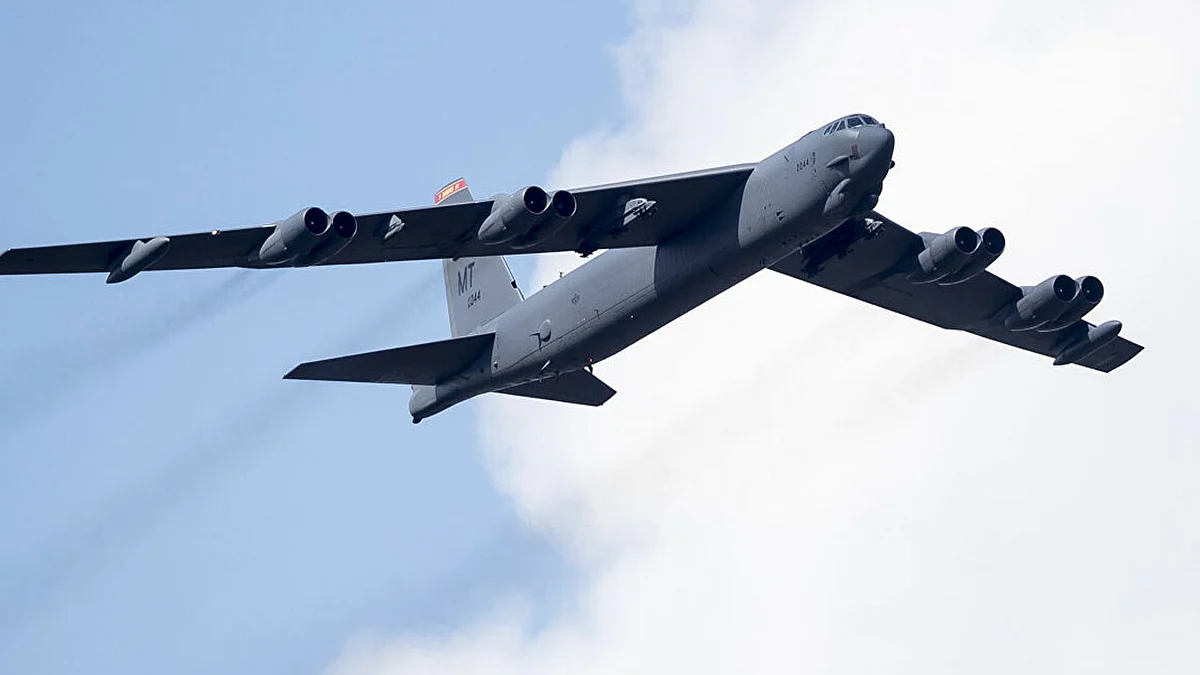 وصول قاذفتين استراتجيتين «B-52» من قاعدة مينوت للشرق الأوسط