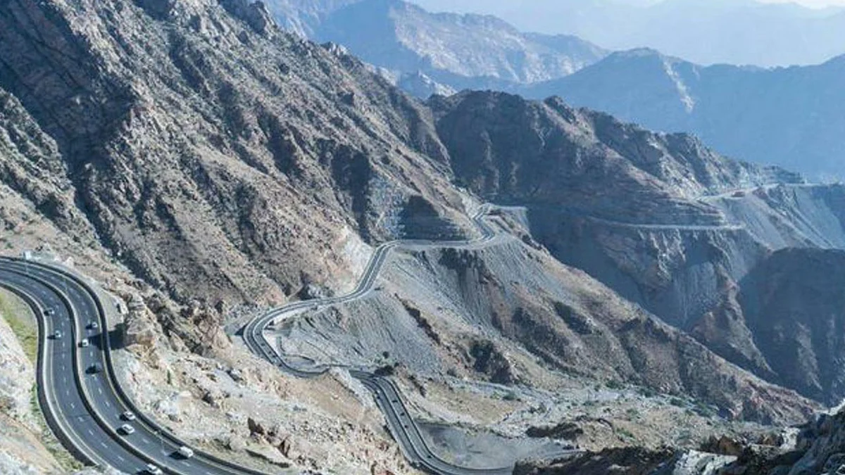إغلاق مؤقت لطريق الهدا بسبب هطول الأمطار