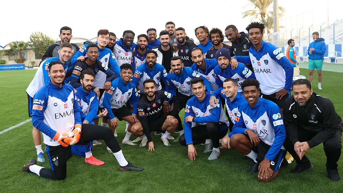 «أتيت محبًا وأرحل عاشقًا».. خربين يودِّع الهلال برسالة مؤثرة