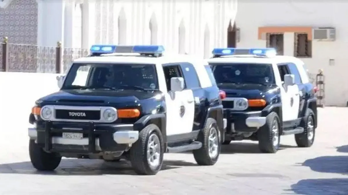 لانتحالهم صفة رجال أمن.. «شرطة الرياض» تُطيح بثلاثة أشخاص