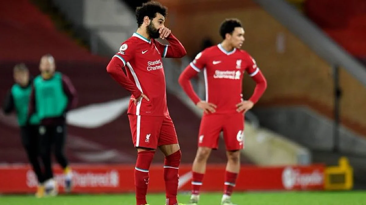 الدوري الإنجليزي.. ليفربول يواصل الترنح ويسقط في عقر داره أمام بيرنلي