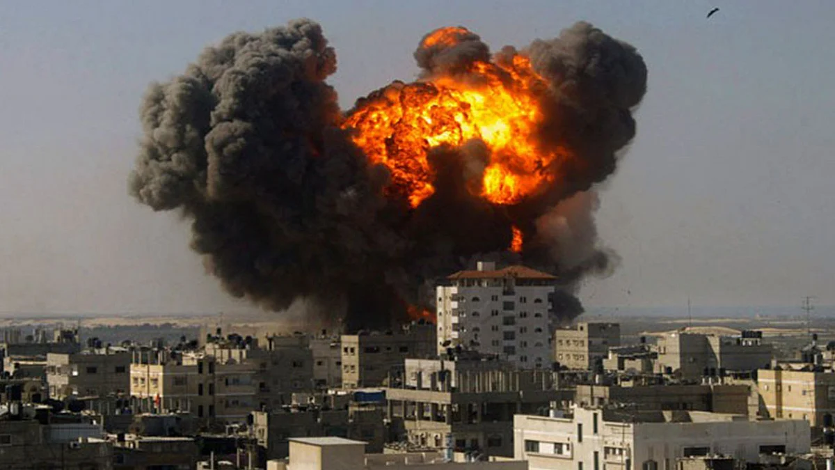 إصابة عدد من الفلسطينيين إثر انفجار بشمال غزة