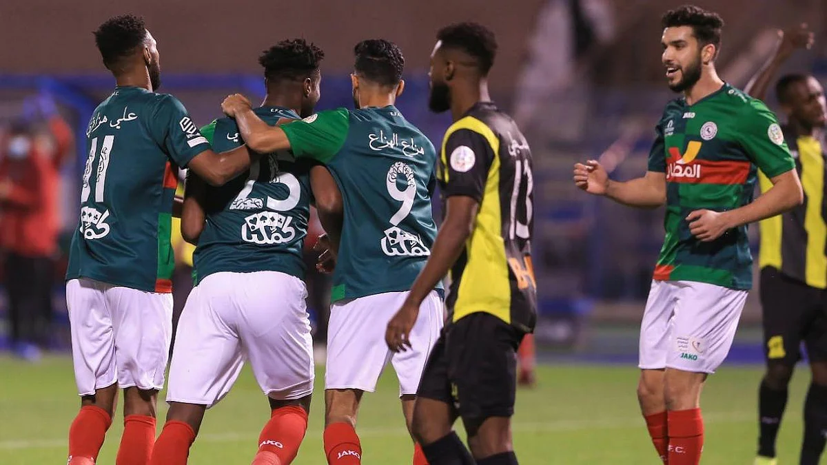 الاتحاد يسقط أمام الاتفاق بثنائية ويخرج من المربع الذهبي لدوري المحترفين