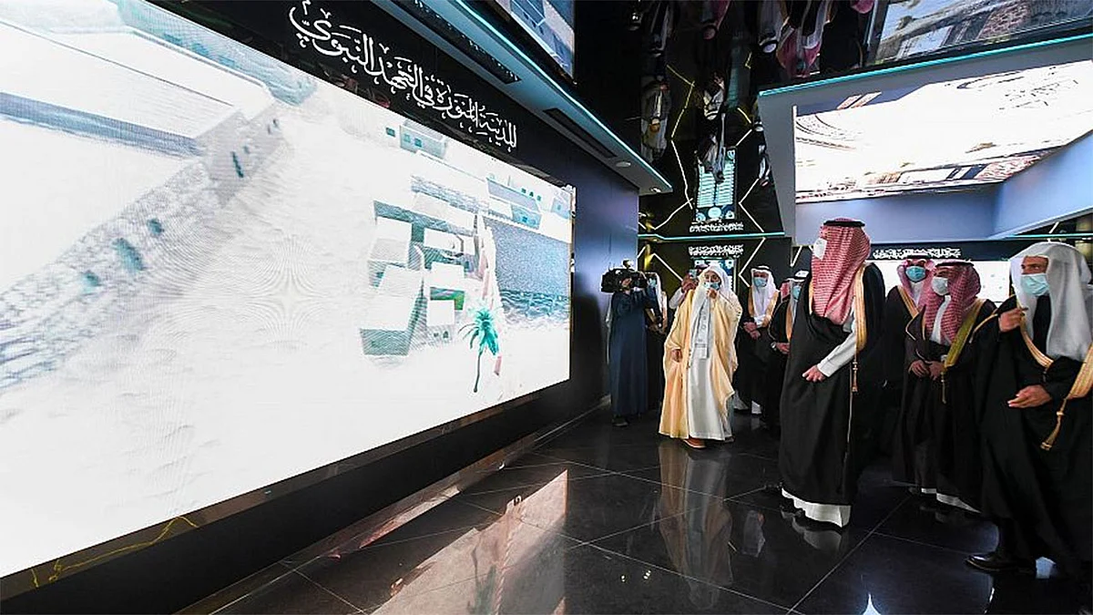 بالصور.. أمير المدينة يُدشن المعرض والمتحف الدولي للسيرة النبوية والحضارة الإسلامية