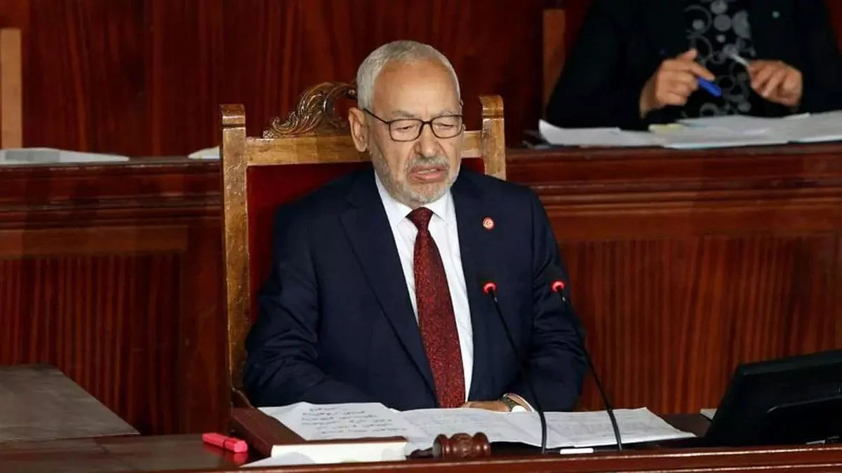 تونس.. نواب يعدون عريضة جديدة لسحب الثقة من الغنوشي