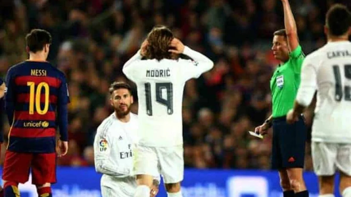 صافرة أليخاندرو هيرنانديز تضبط إيقاع «ديربي مدريد»