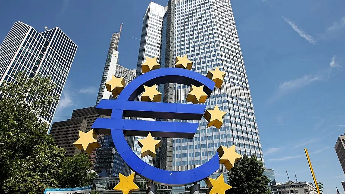 قبل اجتماع الخميس.. ضغوط على البنك المركزي الأوروبي