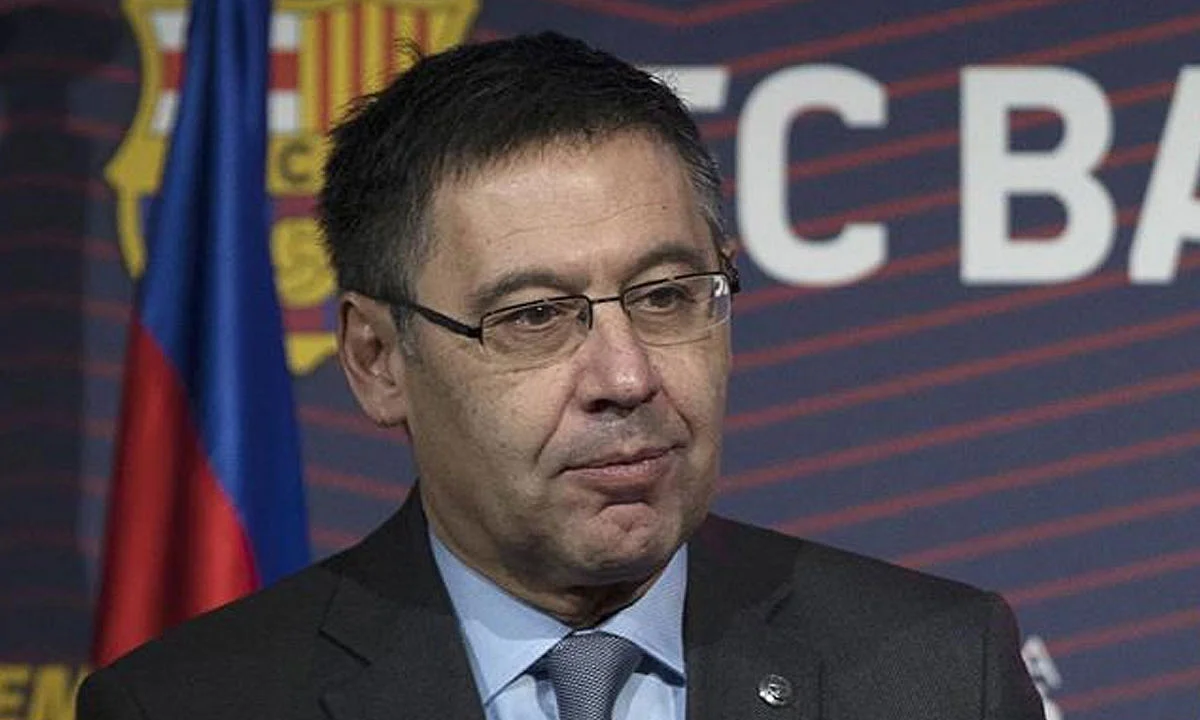رئيس برشلونة يتحرك في سوق بوندسليجا لجلب خليفة كومان