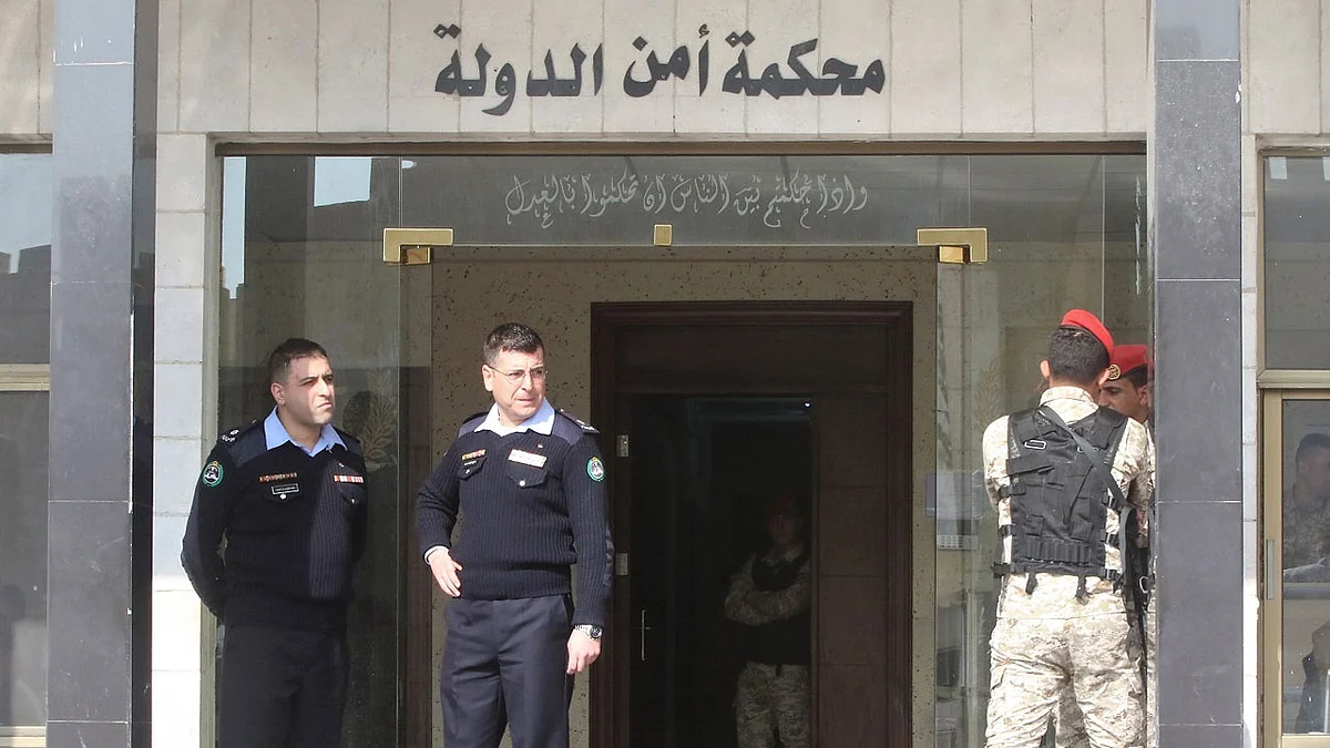 محكمة أردنية تحكم بالإعدام على 5 مدانين في جريمة «فتى الزرقاء»