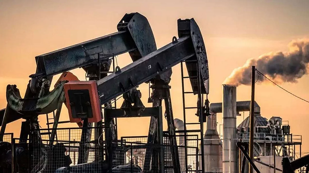 أسعار النفط خلال تعاملات الخميس.. «برنت» بـ67.63 دولار