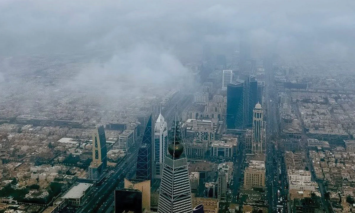 كتلة قطبية تؤثِّر على عدة مناطق.. الحصيني: البداية اليوم الخميس