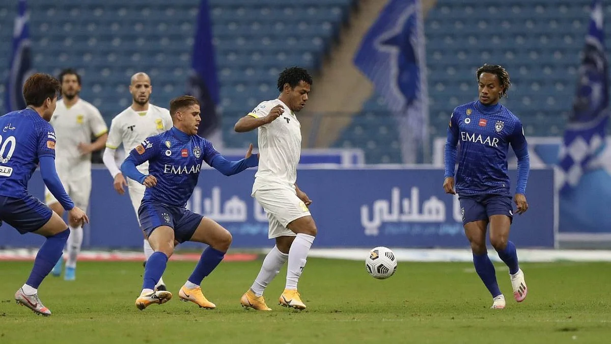 الاتحاد يطلب حكام أجانب لإدارة مواجهة الكلاسيكو أمام الهلال
