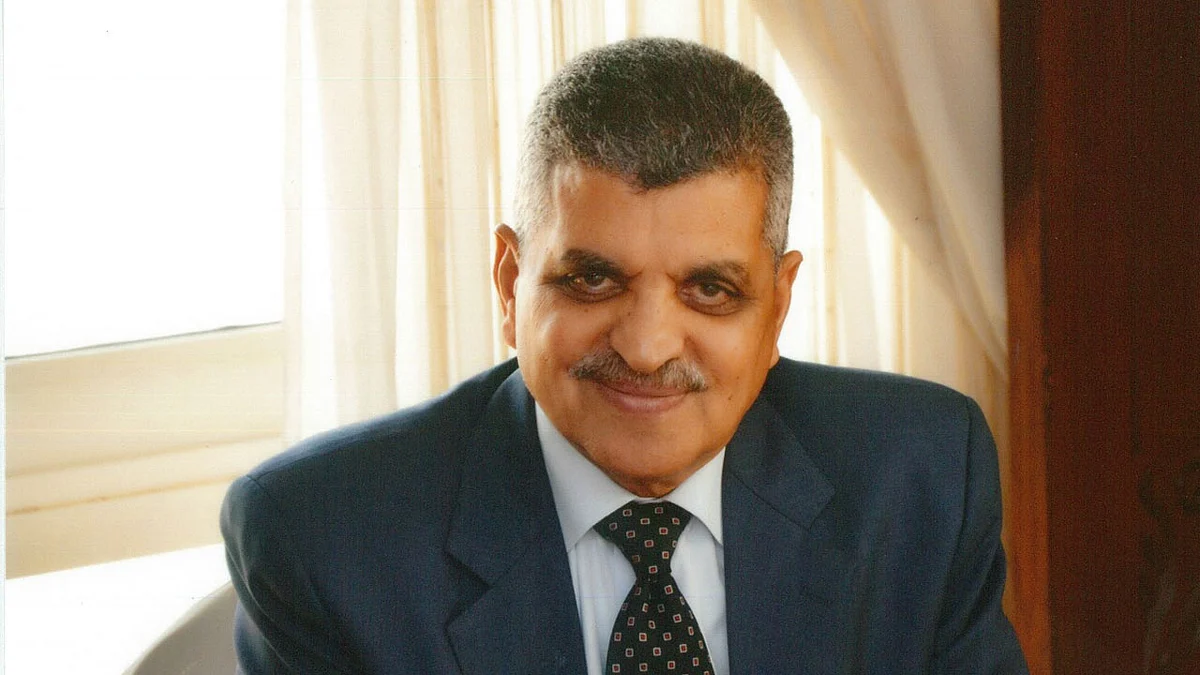 رئيس هيئة قناة السويس يكشف 6 معلومات مهمة في أزمة السفينة الجانحة