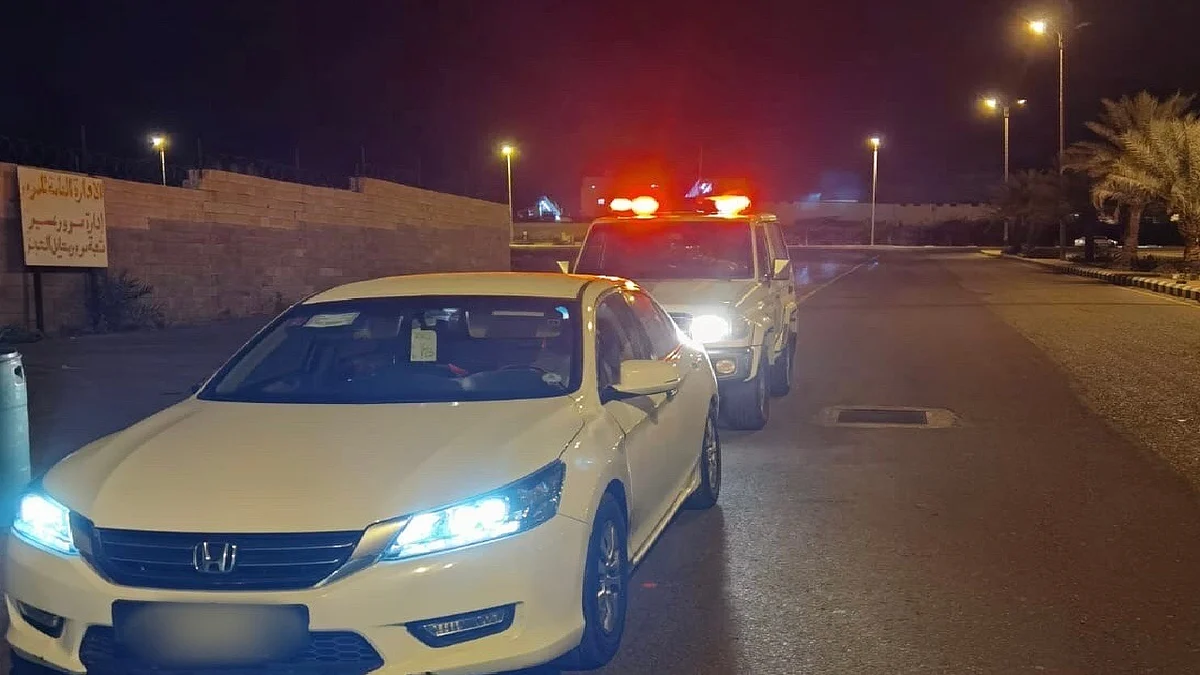 قائد مركبة يزعم تجاوزه نظام المرور بوسائل التواصل قبل ضبطه بعسير