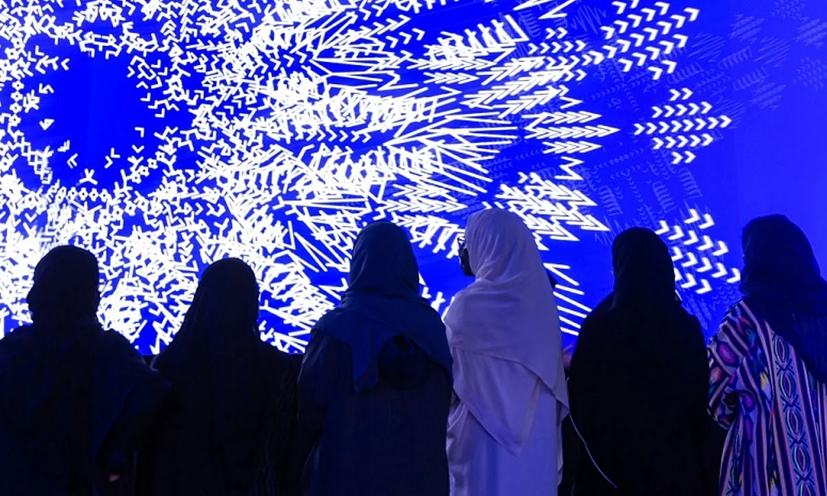 احتفالية «نور الرياض» تحول العاصمة إلى هالة من الأضواء