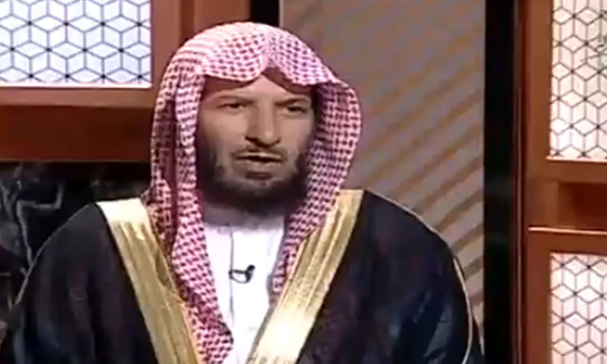الشتري عن حكم إطالة الأظافر: تخالف سنن الفطرة