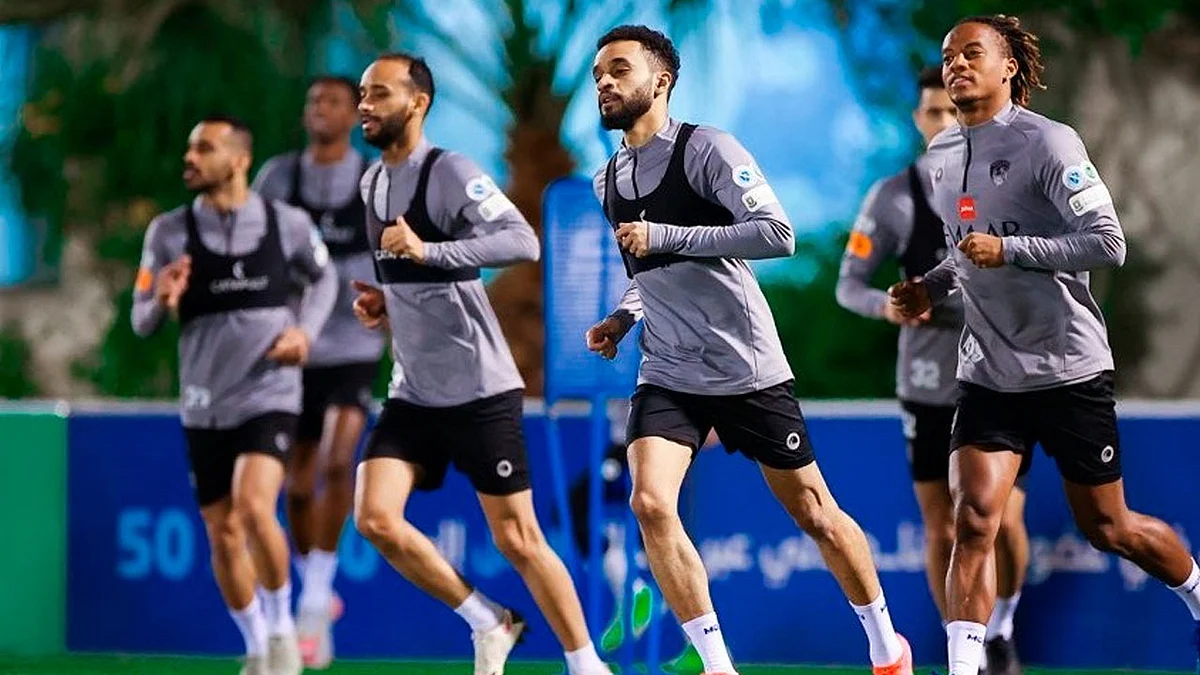 30 لاعبًا في القائمة الآسيوية للهلال.. ودخول فييتو بدلًا من كويلار