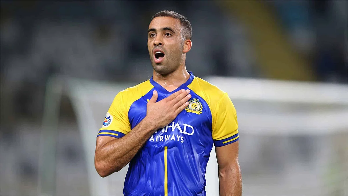 أول تعليق من عبدالرزاق حمد الله على قرار إيقافه