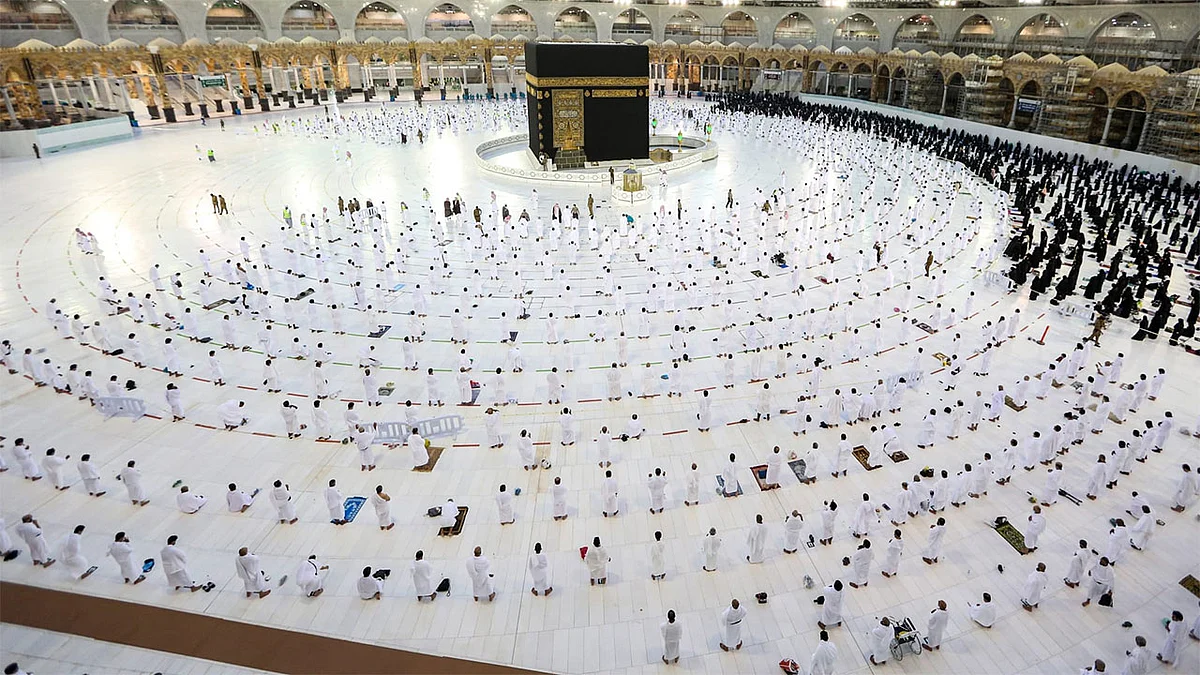 في أولى ليالي رمضان.. "الشؤون الإسلامية" ترصد أداء صلاة التراويح بمساجد وجوامع المملكة