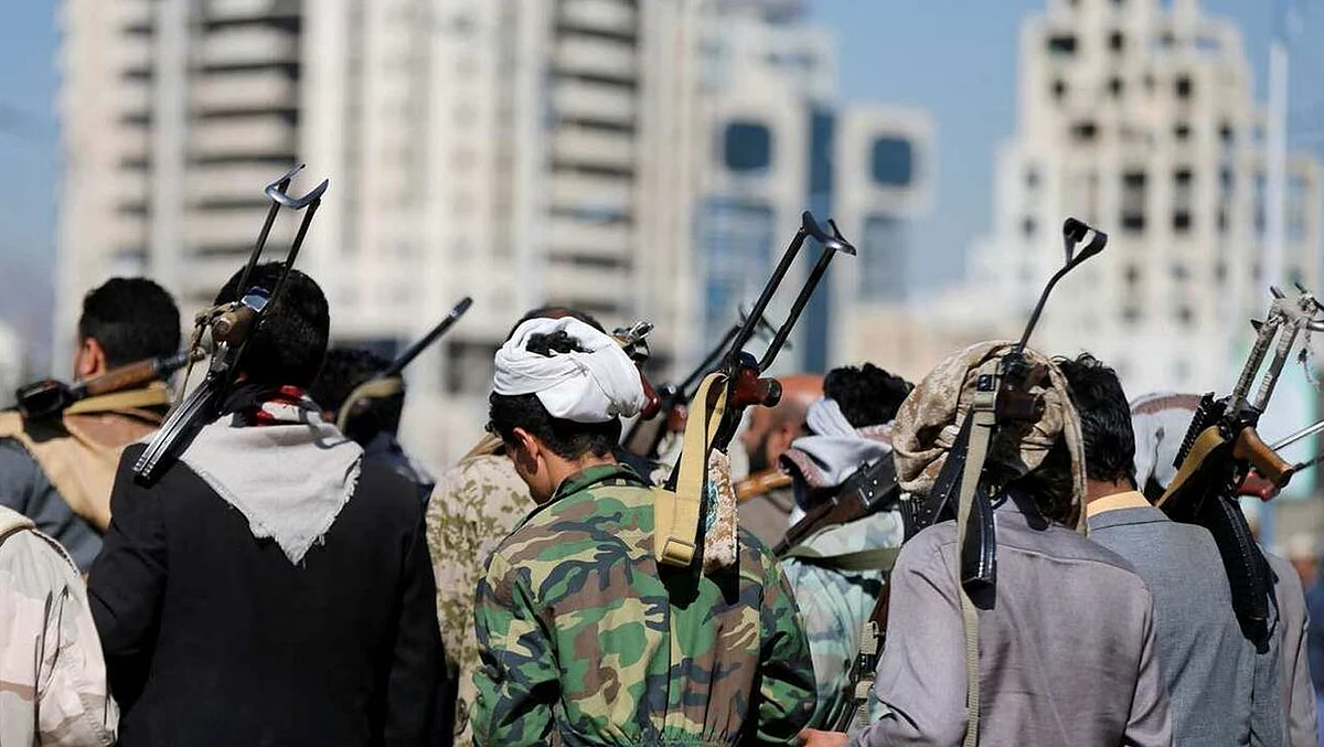 مقتل 115 شخصًا بينهم 79 قياديًا من ميليشيات الحوثي باليمن