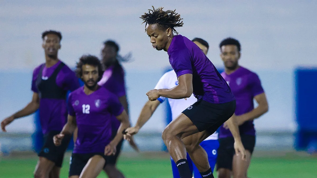 تشكيلة الهلال أمام شباب الأهلي.. جوميز يقود الهجوم وأوراق رابحة في البدلاء