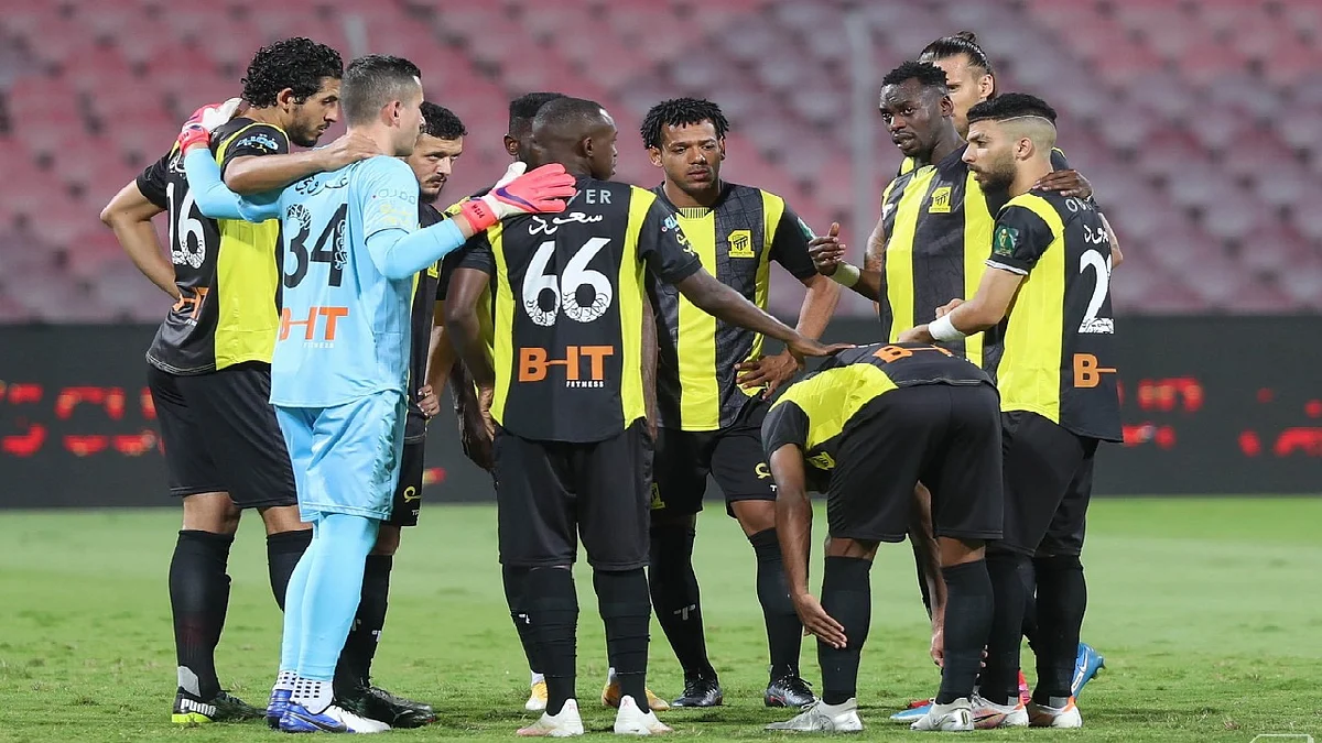 روماني يقترب من تدريب الاتحاد.. وكاريلي يرحل عقب مواجهة النصر