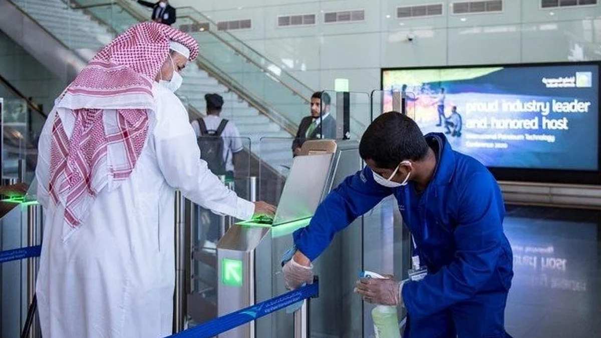 استثناء 6 فئات من الحجر الصحي المؤسسي مع تطبيق الإجراءات الاحترازية عليهم