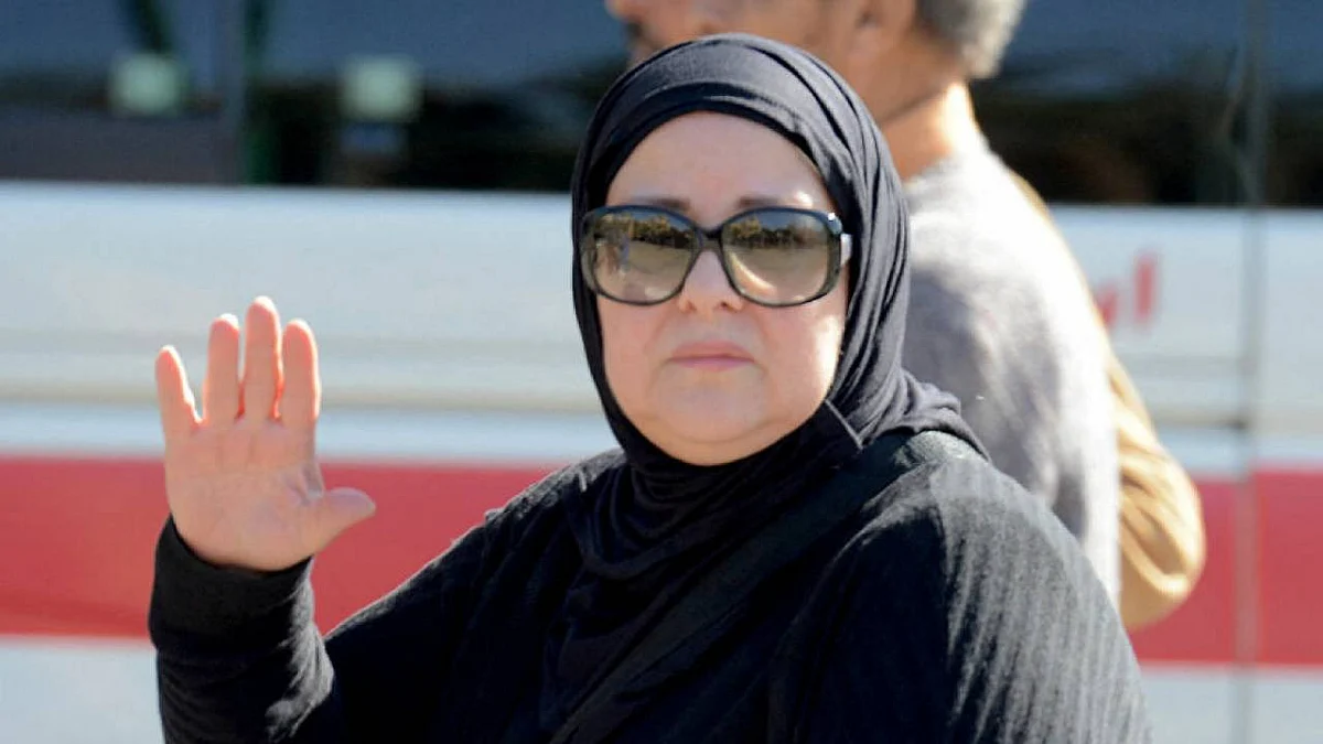 تحتاج للأكسجين بدرجات عالية.. آخر تطورات الحالة الصحية للفنانة دلال عبدالعزيز
