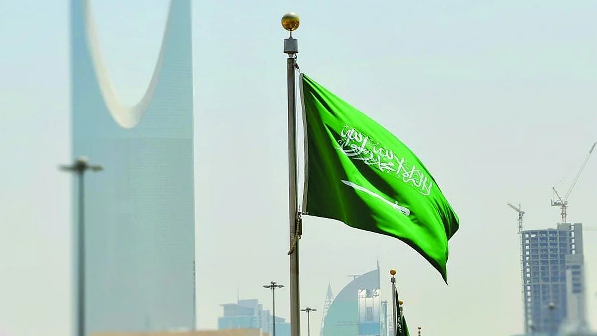 أخبار السعودية اليوم.. المملكة الأولى عالميًّا في استجابة الحكومة لجائحة كورونا.. و«التعليم» توجه بحصر منسوبيها المطعمين بلقاح كورونا