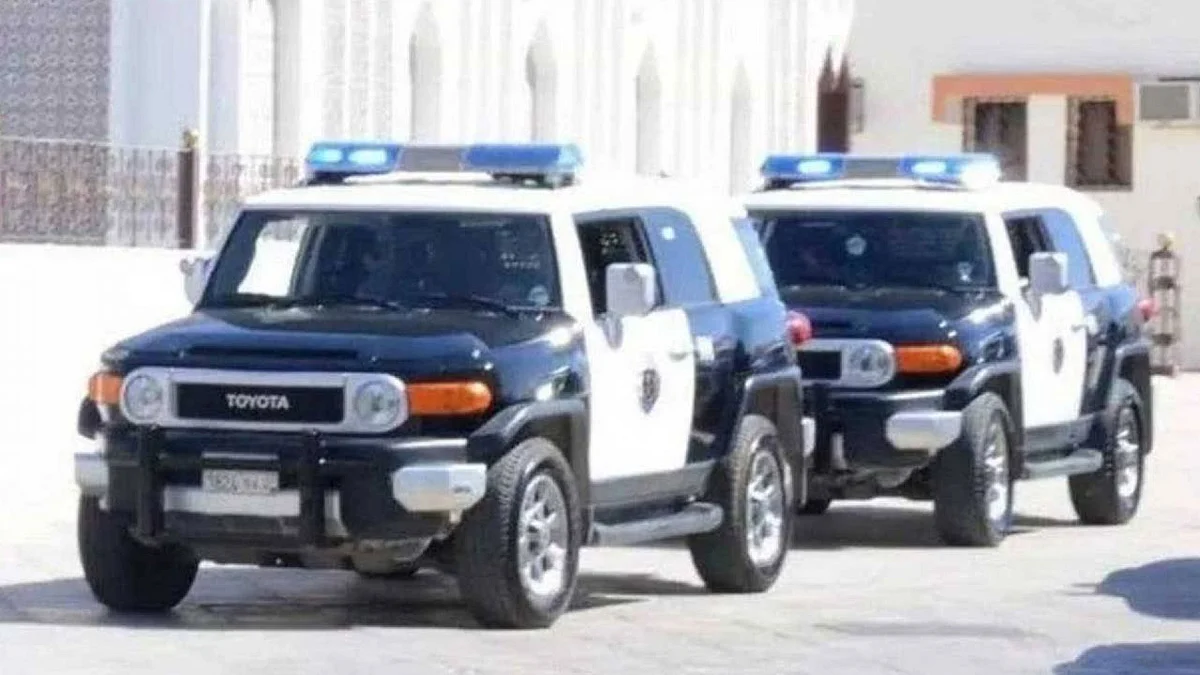 تورُّط 8 مقيمين في انتحال صفة رجال أمن وسلب آلاف الريالات بالرياض