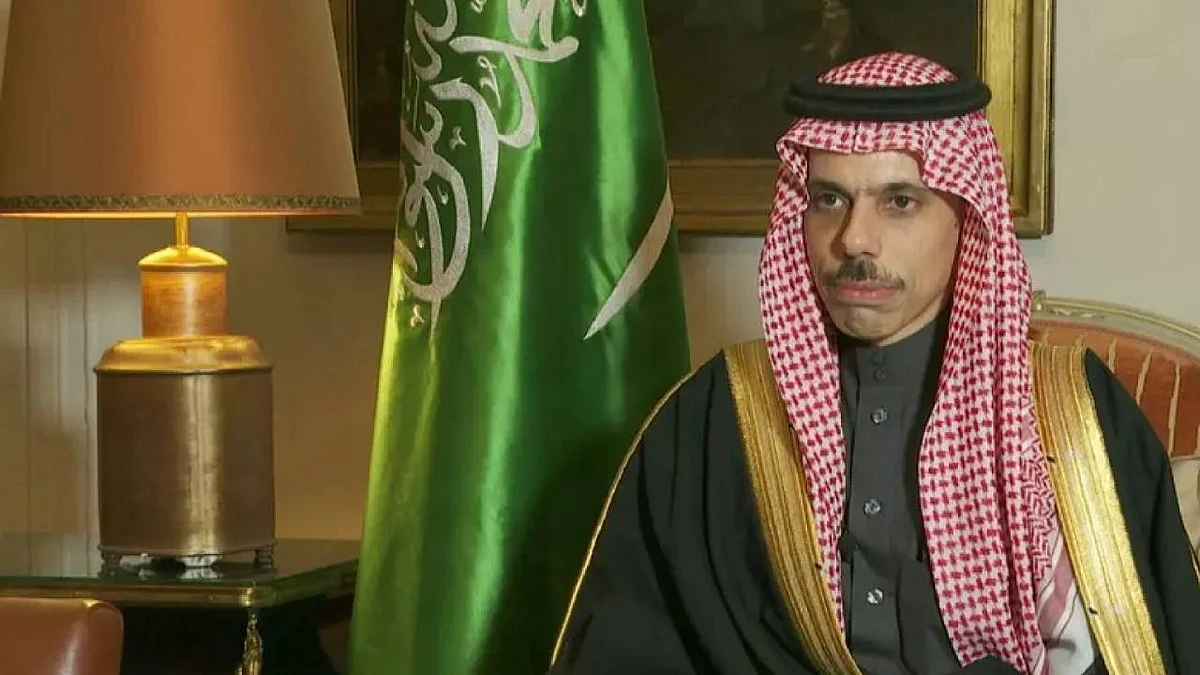 وزير الخارجية يبحث مع مسؤول أممي تعزيز الشراكة بين المملكة والأمم المتحدة