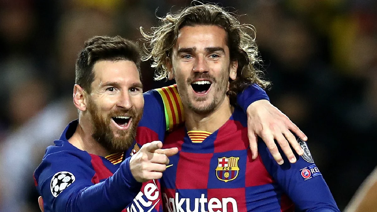 «برشلونة» يعرض 18 لاعبًا للبيع للهروب من شبح الإفلاس