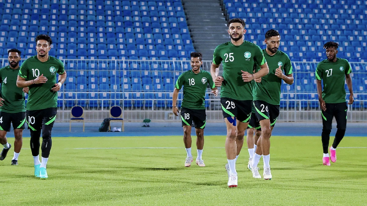 الأخضر يستدرج سنغافورة في مهمة حسم التأهل.. ويترقب هدية اليمن