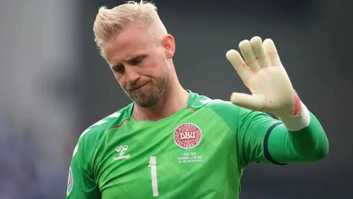 حارس الدنمارك يتهم الاتحاد الأوروبي بالخداع في أزمة إريكسن