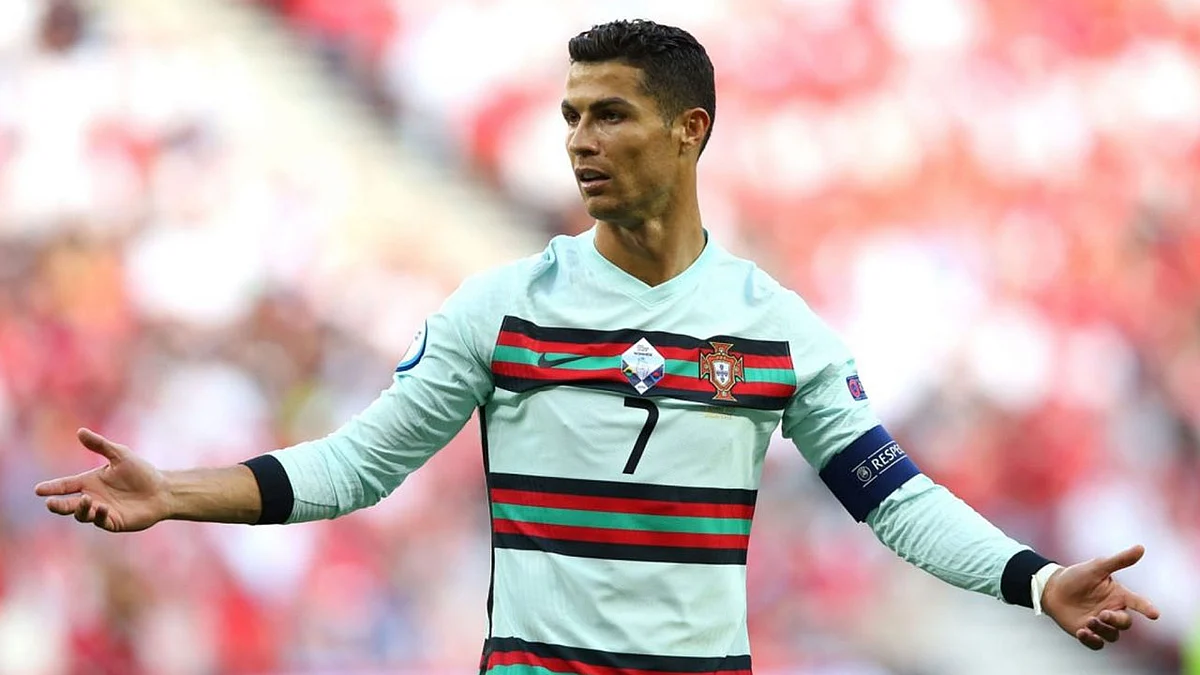 بالفيديو.. كريستيانو رونالدو يُعيد كتابة التاريخ في يورو 2020
