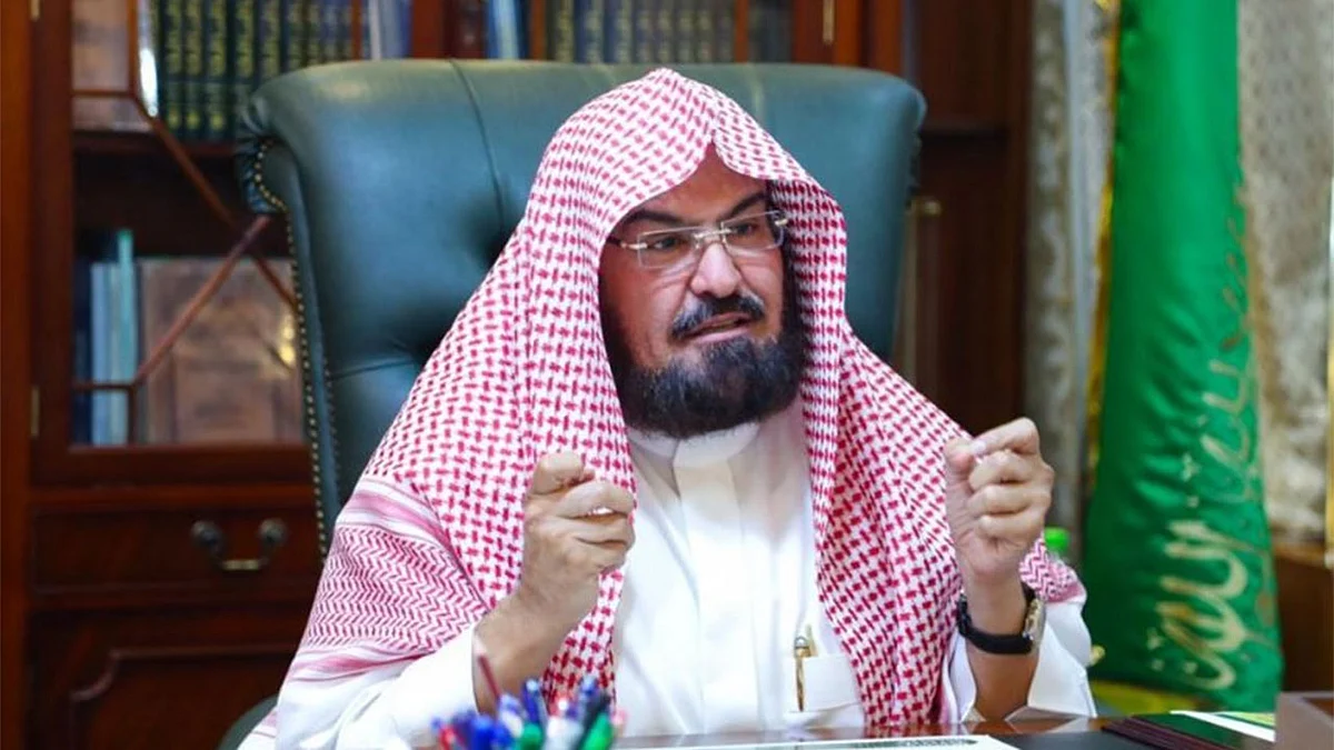 «السديس» يؤكد استمرار العاملين بالحرمين الشريفين في التقيد بالإجراءات الوقائية