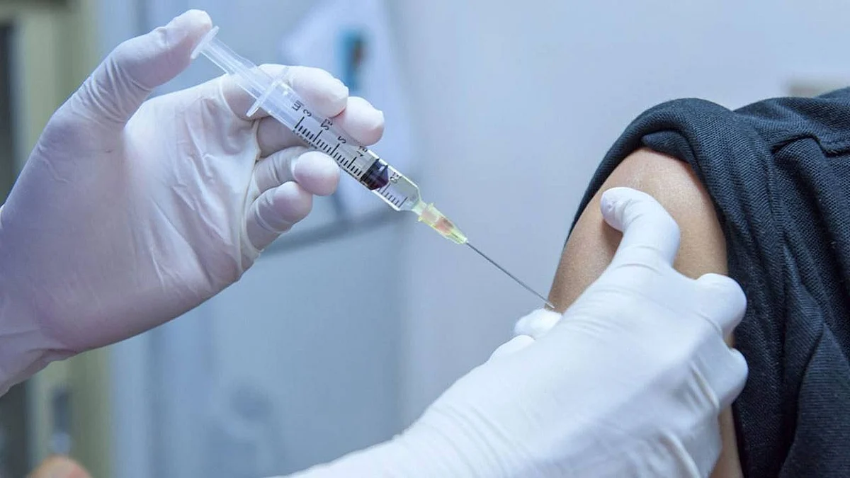 تطعيم كورونا شرطً للدراسة الحضورية بجامعة الإمام عبدالرحمن