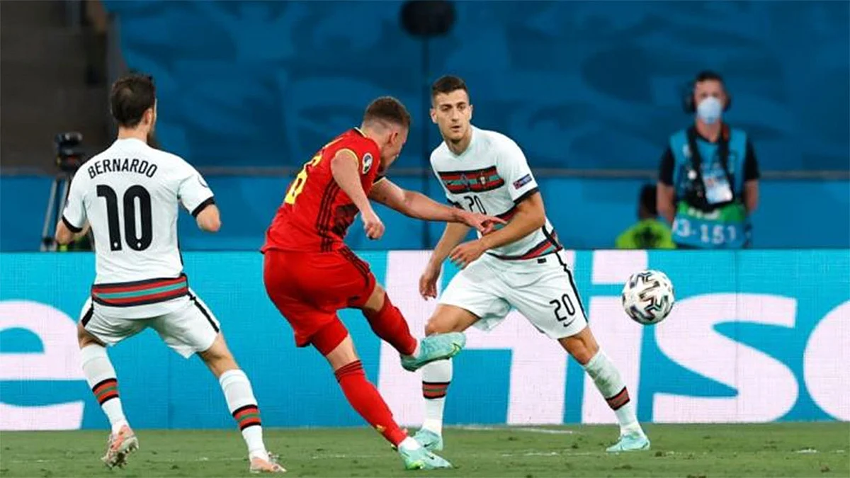 قذيفة هازارد تصعد ببلجيكا لدور الـ8 في يورو 2020