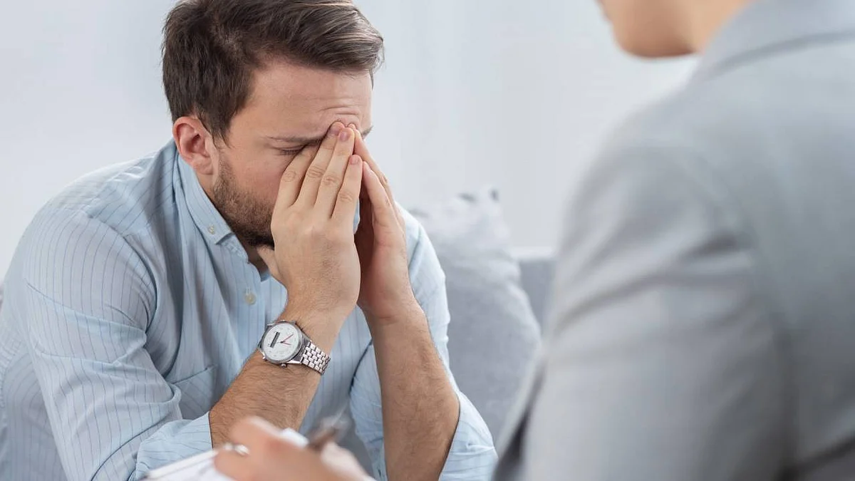 أطباء نفسيون يوضحون أعراض وعلاج اضطراب ما بعد الصدمة