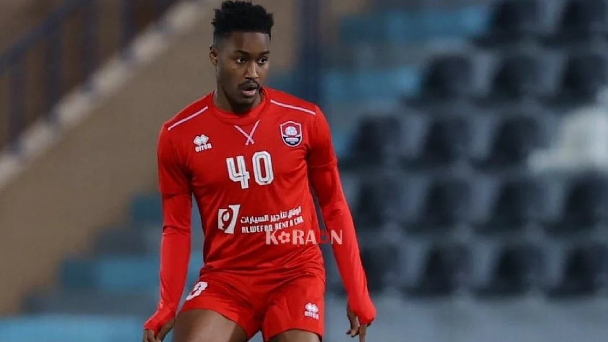 الرائد يجدد إعارة البيشي لاعب الهلال حتى نهاية الموسم المقبل