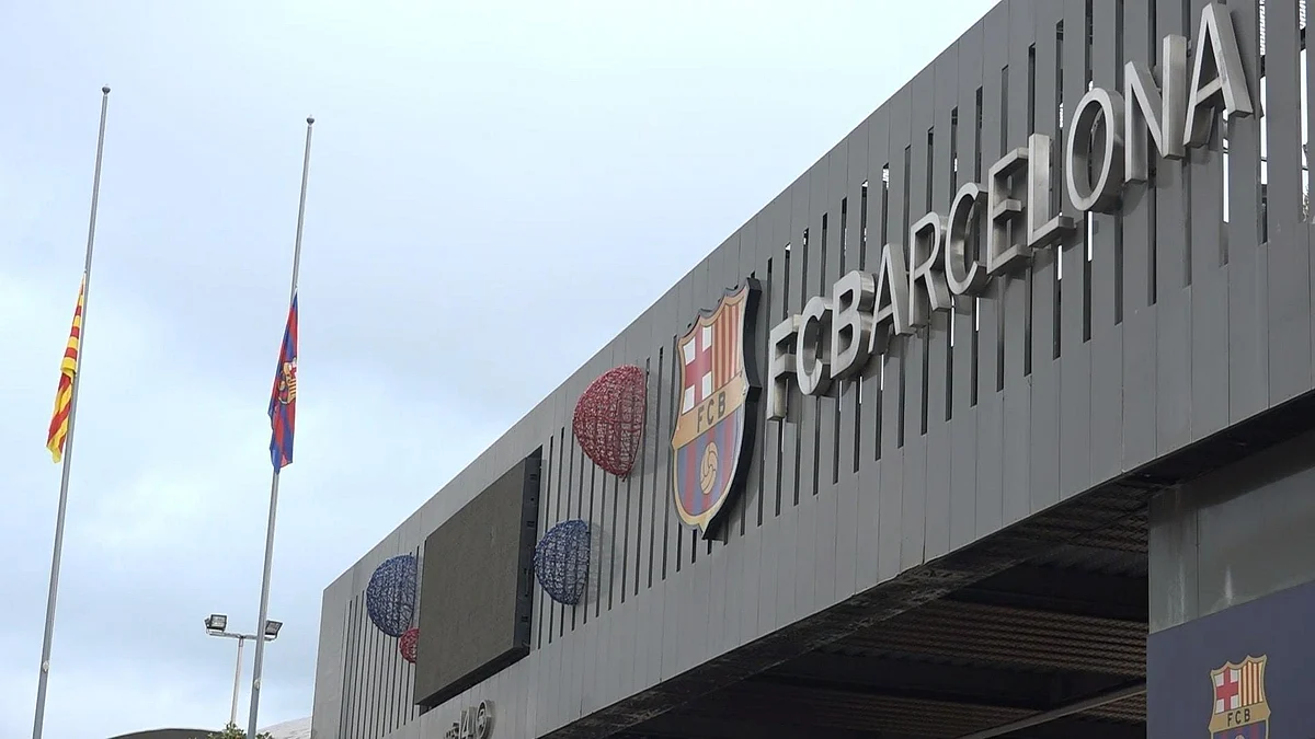 «برشلونة» يعلن إصابة اثنين من لاعبيه بـ«كورونا»